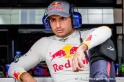 'No intention' of breaking contract - Sainz