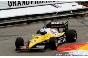 Alain Prost retrouve sa Renault F1 Turbo de 1983