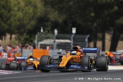 Midfield drivers ’deserve more credit’ - Sainz