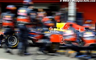 Vettel garde les pieds sur terre