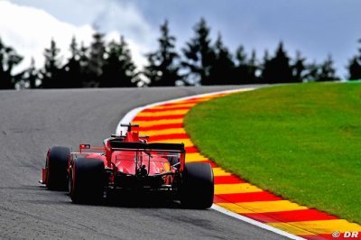 Vettel rumours ’suddenly quiet’ - Schumacher