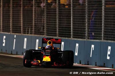 Qualifying - Singapore GP report: Red Bull Tag Heuer