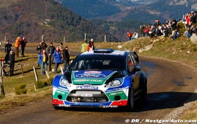Petter Solberg holds third for Ford