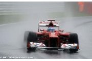Alonso sails to Ferrari's first pole in two years at Silverstone