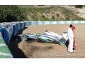 Hamilton crashes new Mercedes