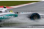 Mercedes doit hausser son niveau de jeu selon Rosberg