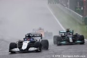 Russell ne s'attend pas à avoir la vie facile face à Hamilton