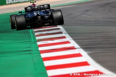Wolff says Bottas-Russell swap rumours ’nonsense’