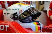 Vettel camp denies copying Schumacher helmet