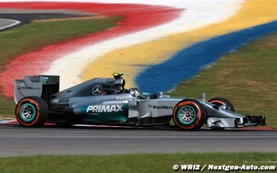 Rosberg ne pense pas encore au titre