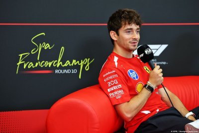 Leclerc a ’une totale confiance’ en Vasseur sur la gestion du budget de Ferrari