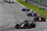 Un problème hydraulique a mis fin à la course de Magnussen