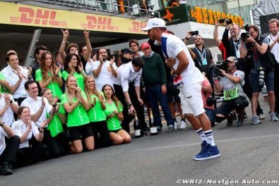  Hamilton&nbsp;: Nous n’avons pas la meilleure voiture, mais la meilleure équipe