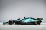 Vettel a hâte de rouler demain avec l'Aston Martin AMR21