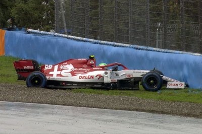 Giovinazzi et Russell accidentés avant la course à Istanbul