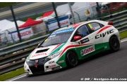 Tiago Monteiro gagne 21 places en course à Moscou