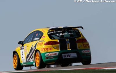 Monteiro wins a close Race 1