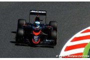McLaren wants helmet 'tear-off' rethink