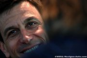 Wolff clarifie ses propos : il n'écarte pas Ricciardo