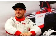 Stevens ravi des nouvelles recrues de Manor
