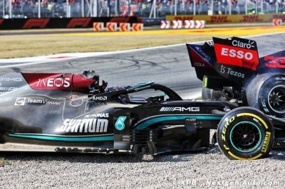 Choqué par son accident, Hamilton est ’fier’ des commissaires