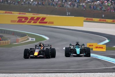 Verstappen remercie Red Bull d’avoir pris ’les bonnes décisions’ après une victoire ’fantastique’