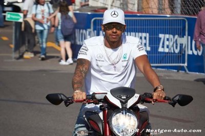 Hamilton&nbsp;: Je voulais juste faire comme Senna, sous la pluie...