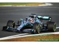 Photos - La Mercedes W10 en piste à Silverstone