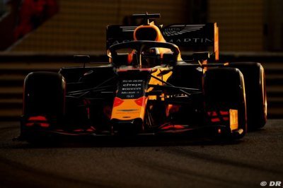 Verstappen ravi de sa 2e place à Abu Dhabi et de sa 3e place au championnat
