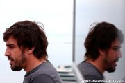 L'entourage d'Alonso a bien discuté avec Mercedes et Renault