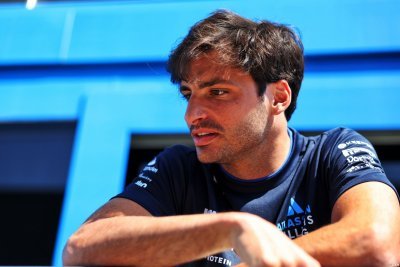 Sainz est rassuré par ce qu’il a vu chez Williams F1 et il vise toujours le titre