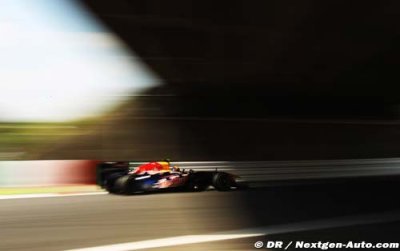 Webber up to speed with Vettel in races - Gene