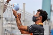 Daniel Ricciardo continue de porter un masque 'par précaution'