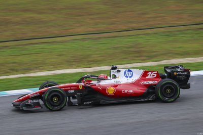 Ferrari brille en essais avant de décevoir en qualifications&nbsp;: Leclerc explique le problème