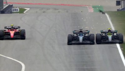 Mercedes F1 va revoir sa communication après l’accrochage Hamilton-Russell