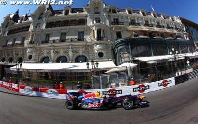 Webber in no rush for new Red Bull deal