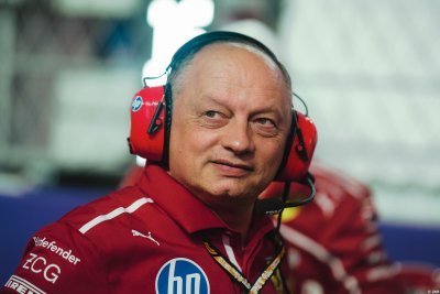 Les dirigeants de Ferrari doivent croire ’sans incertitude’ en Vasseur ou ’le remplacer au plus vite’