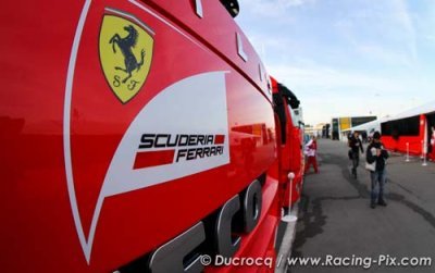 Ferrari tacle Adrian Newey