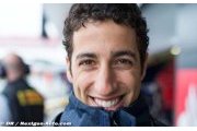 Ricciardo a fait sept tours avec la Red Bull