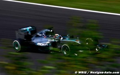 Hamilton désabusé, une fuite d’essence sur sa Mercedes