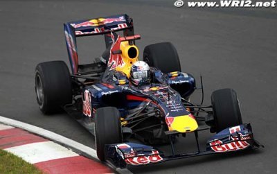 Vettel prend la tête à Silverstone