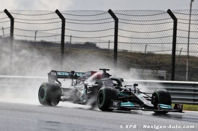 Hamilton&nbsp;: De la ’passion’ plus que de la colère à la radio