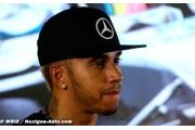 Hamilton répond à la polémique qu'il a lancée sur Schumacher