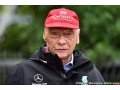 Lauda 'not suffering anymore' - Ecclestone