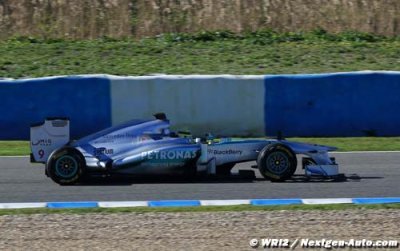 Mercedes launches 2013 Silver Arrow in Jerez