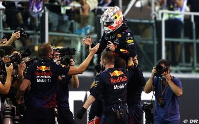 Albers&nbsp;: Red Bull agirait pareil si Mercedes F1 avait gagné le titre