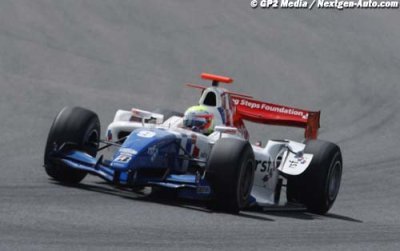 Turvey powers to pole in Abu Dhabi