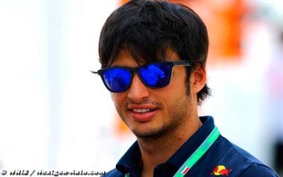Sainz ’satisfied’ despite wait for F1 debut