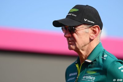 Newey insists he can handle team boss role
