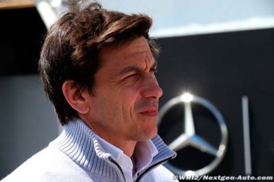 Wolff félicite son personnel pour une année 2016 sensationnelle 